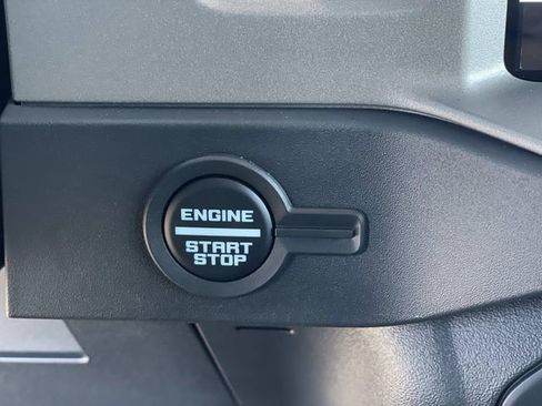 New 2025 Ford Bronco Outer Banks image 17