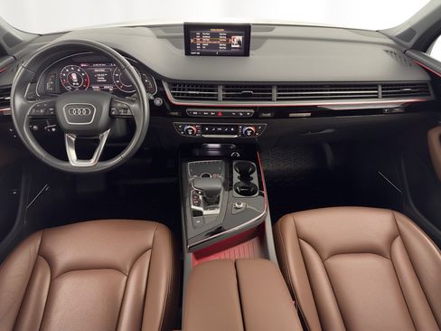 Used 2018 Audi Q7 3.0T Prestige w/ Prestige Package AWD/4WD image 19