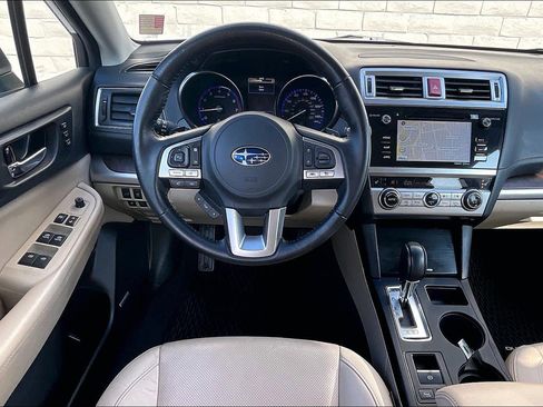 Used 2016 Subaru Outback 2.5i Limited image 4
