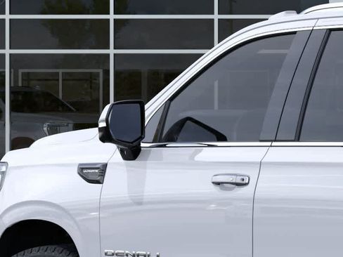 New 2026 GMC Yukon XL Denali Ultimate w/ LPO, Floor Liner Package AWD/4WD image 12
