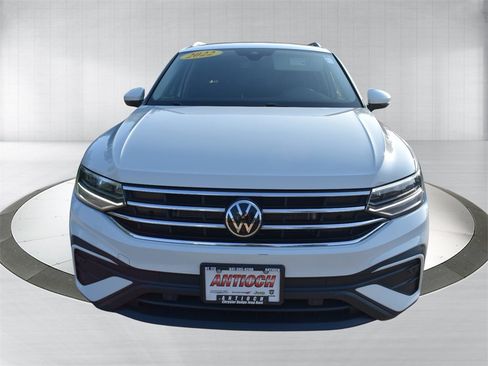 Used 2022 Volkswagen Tiguan SE image 11