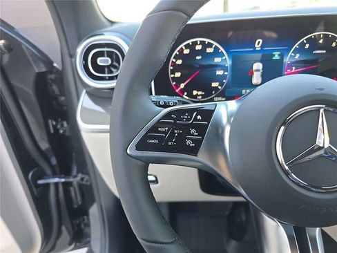 New 2026 Mercedes-Benz GLC 300 4MATIC image 34