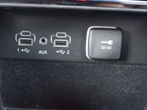 Used 2022 Jeep Grand Cherokee L Limited AWD/4WD image 31