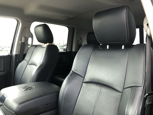 Used 2018 RAM 2500 Laramie w/ Sport Appearance Group image 21