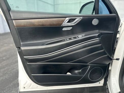 Used 2024 Genesis GV80 2.5T image 13