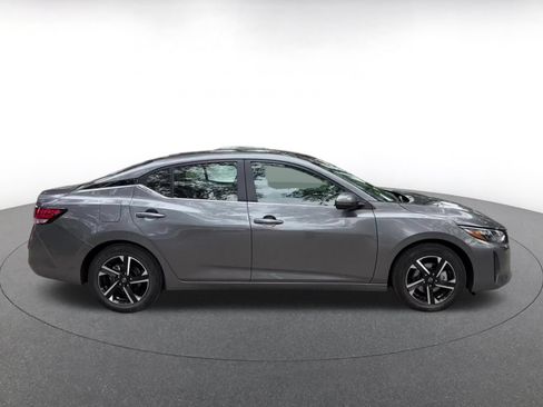 Used 2025 Nissan Sentra SV FWD image 16