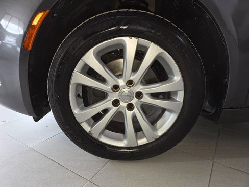 Used 2015 Chrysler 200 Limited w/ Convenience Group FWD image 12