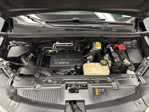 Used 2017 Chevrolet Trax LT w/ LT Convenience Package image 20