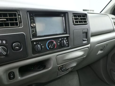 Used 2004 Ford F250 Harley-Davidson image 15