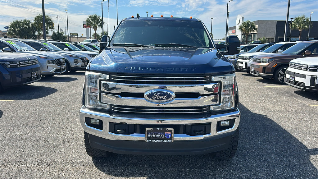 Used 2019 Ford F250 Lariat w/ Lariat Ultimate Package AWD/4WD image 9
