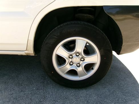 Used 2005 Kia Sportage LX FWD image 11