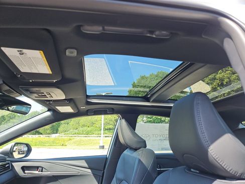 New 2026 Toyota Camry Hybrid AWD/4WD image 7