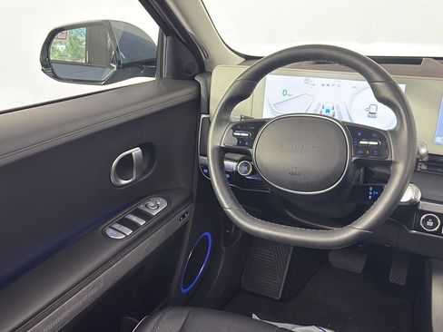 Used 2023 Hyundai Ioniq 5 Limited image 16
