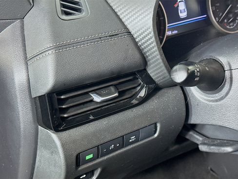 Used 2025 Nissan Sentra SV image 16