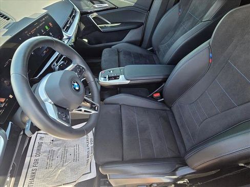 Used 2025 BMW X1 xDrive28i w/ M Sport Package AWD/4WD image 15