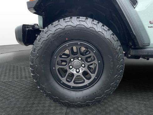 Used 2023 Jeep Wrangler Unlimited Rubicon w/ Xtreme 35 Tire Package AWD/4WD image 14