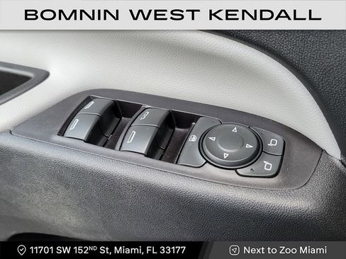 Used 2020 Chevrolet Equinox LT image 29