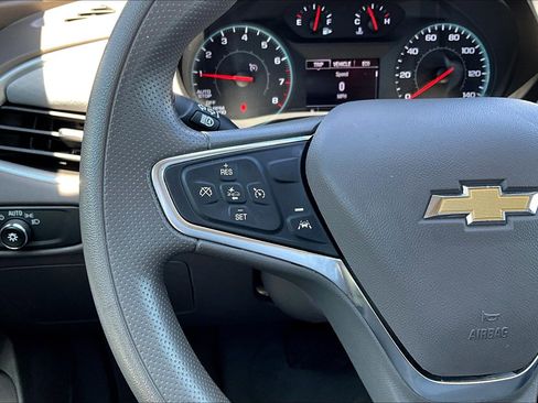 Used 2024 Chevrolet Malibu LT FWD image 11