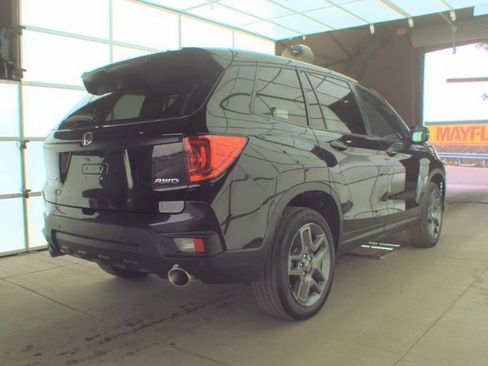 Used 2023 Honda Passport EX-L image 4