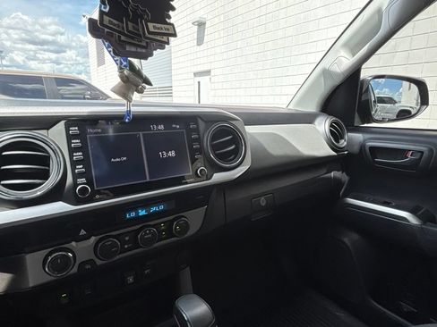 Used 2021 Toyota Tacoma SR5 w/ Technology Package AWD/4WD image 16