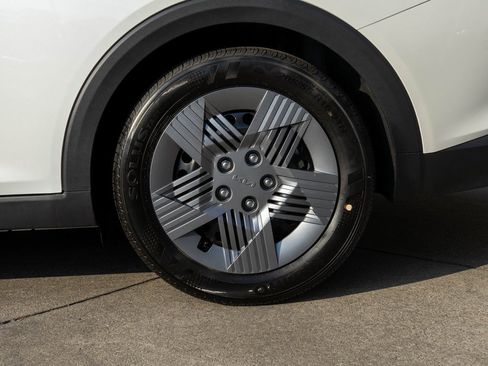 New 2025 Kia K4 LX image 25