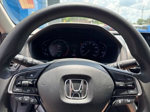 Used 2019 Honda Accord EX image 16