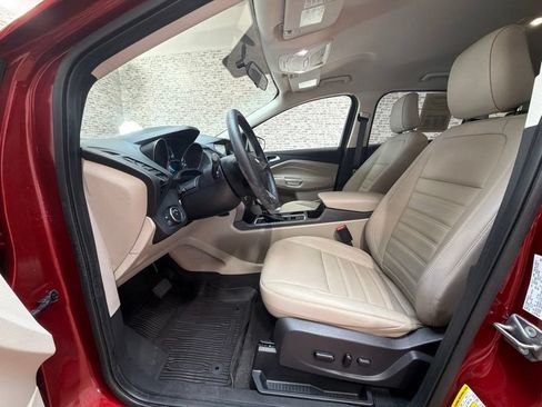 Used 2019 Ford Escape SEL FWD image 18