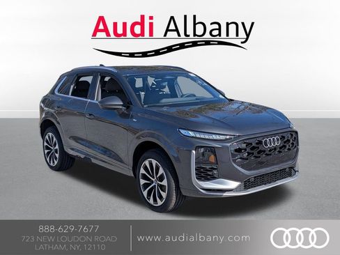 New 2026 Audi Q3 quattro 2.0T image 1