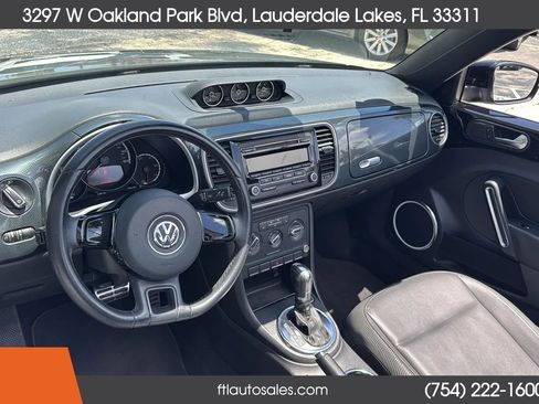 Used 2013 Volkswagen Beetle 2.0T FWD image 18