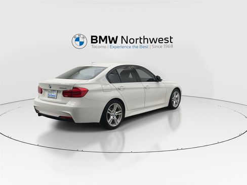 Used 2017 BMW 328d Sedan w/ M Sport Package image 3