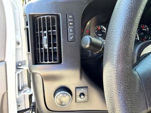 Used 2017 Chevrolet Express 3500 LT w/ LT Preferred Equipment Group RWD image 20