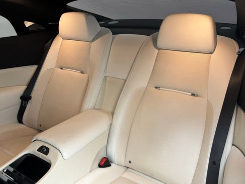 Used 2016 Rolls-Royce Wraith RWD image 44