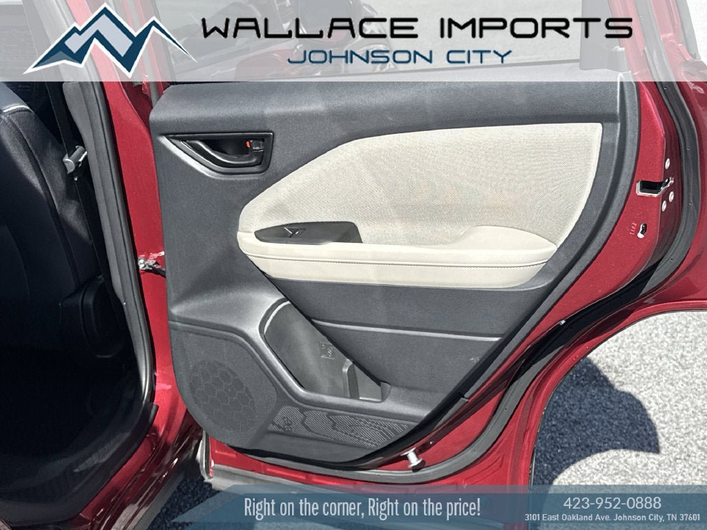 Used 2025 Subaru Forester AWD/4WD image 35