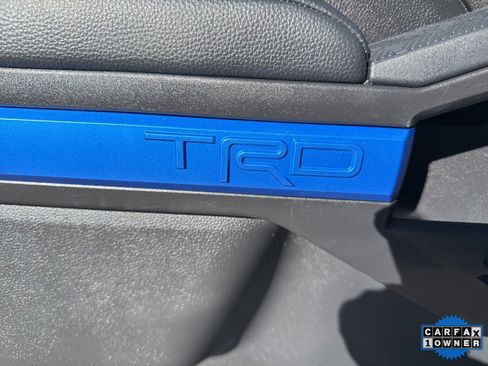 Certified 2025 Toyota Tacoma TRD Off-Road image 16