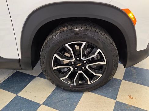 Used 2023 Chevrolet TrailBlazer ACTIV AWD/4WD image 10