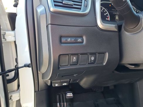 Used 2024 Nissan Murano SV w/ SV Midnight Edition Package image 16