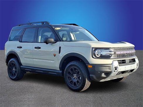 Used 2025 Ford Bronco Sport Badlands w/ Badlands Tech Package image 3
