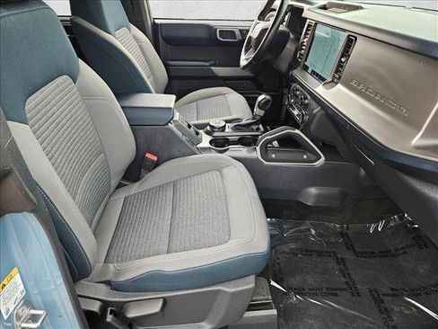 Used 2022 Ford Bronco Outer Banks image 18
