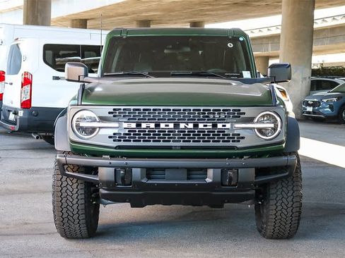 New 2025 Ford Bronco Badlands w/ Sasquatch Package image 2