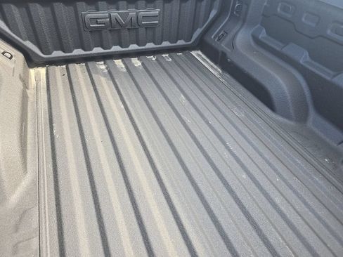 Used 2026 GMC Canyon AT4 w/ AT4 Premium Package AWD/4WD image 6