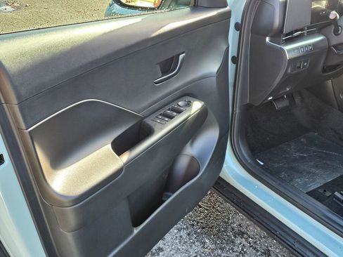 New 2026 Hyundai Kona SE image 17