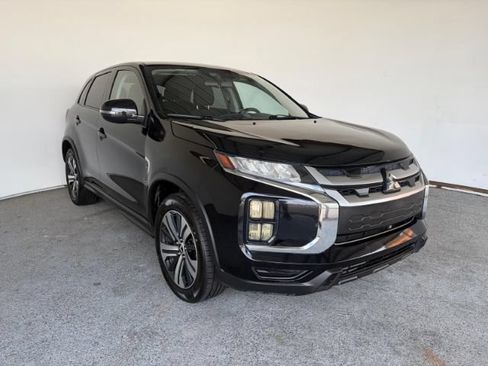 Used 2021 Mitsubishi Outlander Sport SE FWD image 2