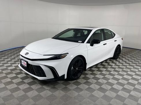 New 2026 Toyota Camry Hybrid AWD/4WD image 1