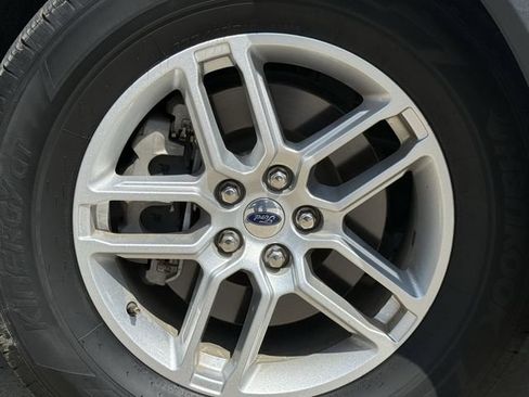 Used 2025 Ford Explorer Active RWD image 9