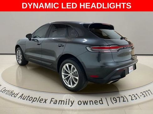 Used 2023 Porsche Macan AWD/4WD image 3