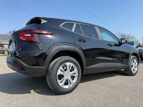 New 2026 Chevrolet Trax LS image 8