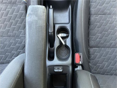 Used 2021 Nissan Kicks S FWD image 25