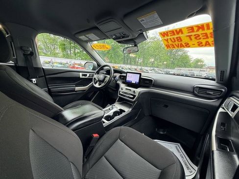 Used 2023 Ford Explorer XLT AWD/4WD image 17