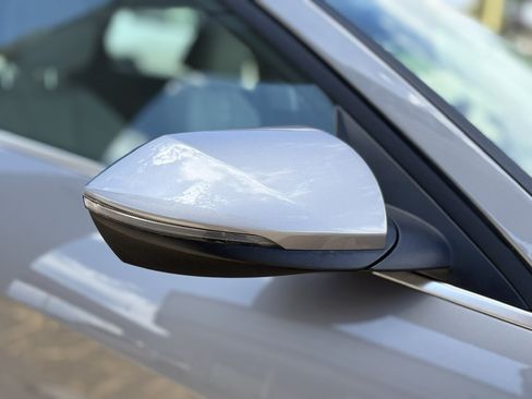 Used 2021 Hyundai Elantra Limited FWD image 46