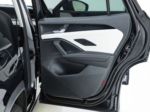 New 2026 Volkswagen Tiguan SE FWD image 70